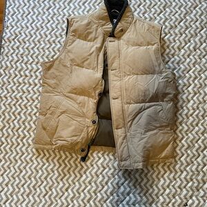 Like new lucky brand camel color vest